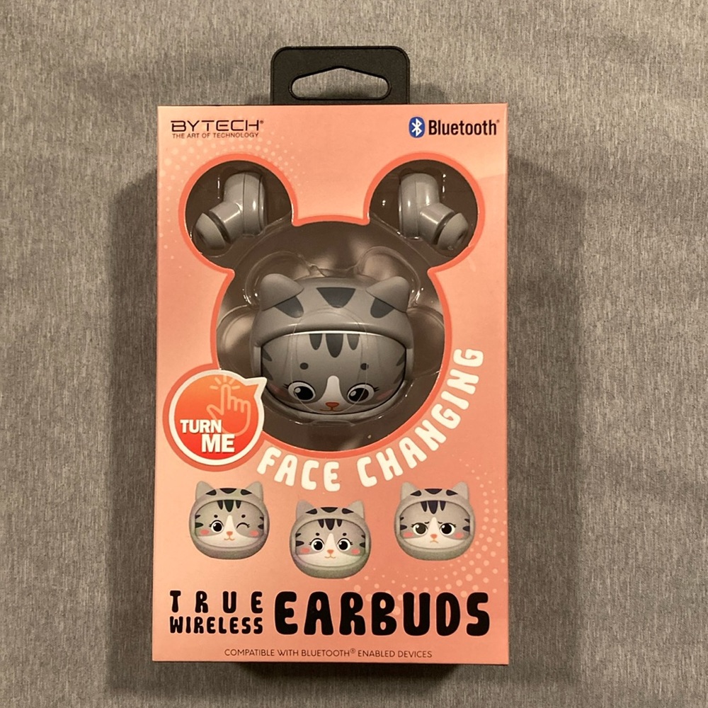 **New in box** Bluetooth wireless earbuds with charging case